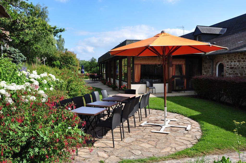 Hotel Au Relais Du Gué De Selle Mézangers Esterno foto